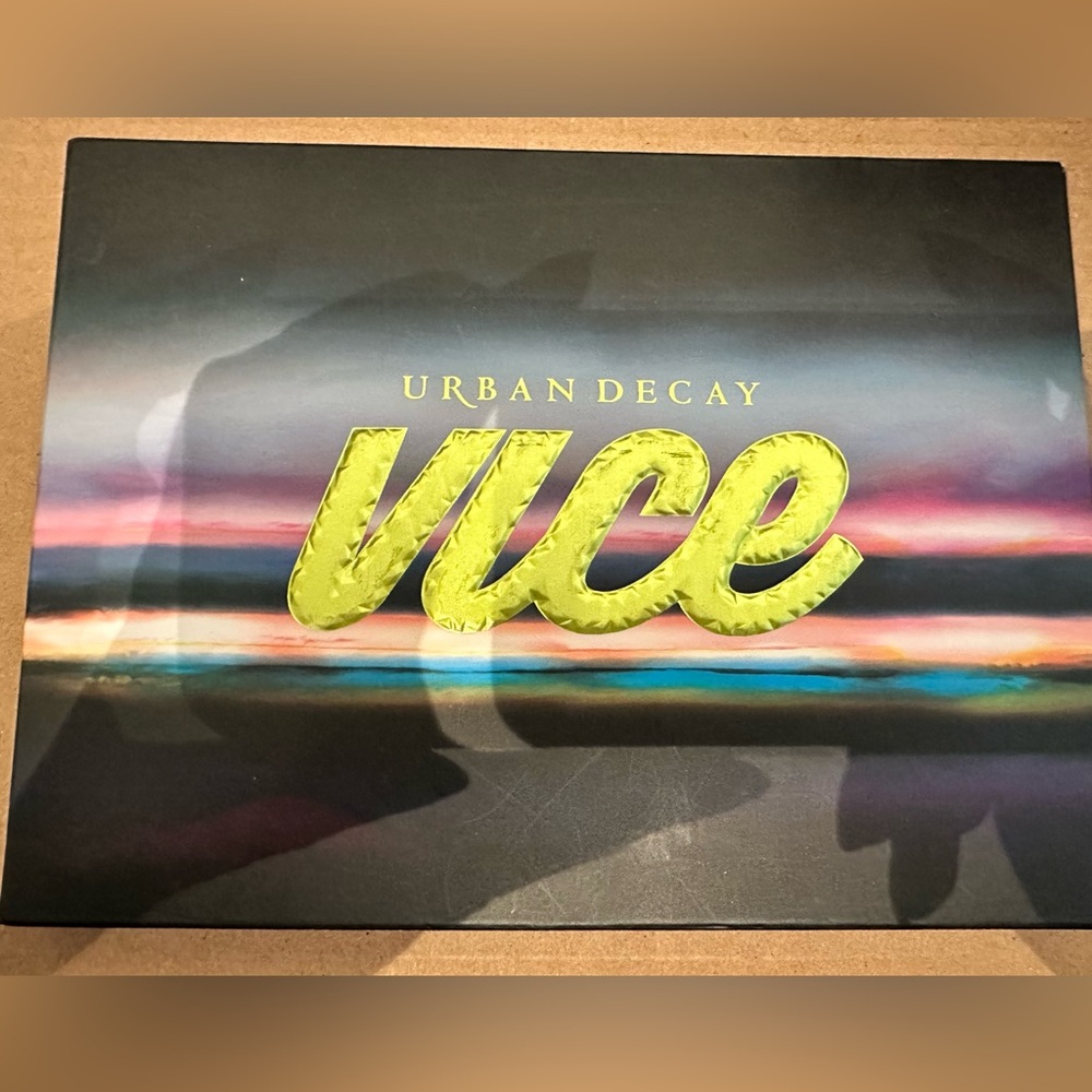 Urban Decay Vice Palette BNIB